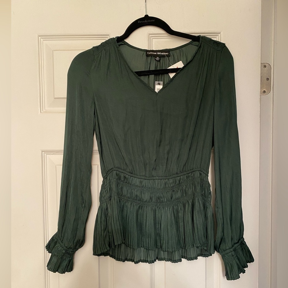 Emerald green silky shirt NWT